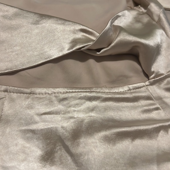 Selfie Leslie Oyster Halter Mini Dress 🦪 - Picture 10 of 14